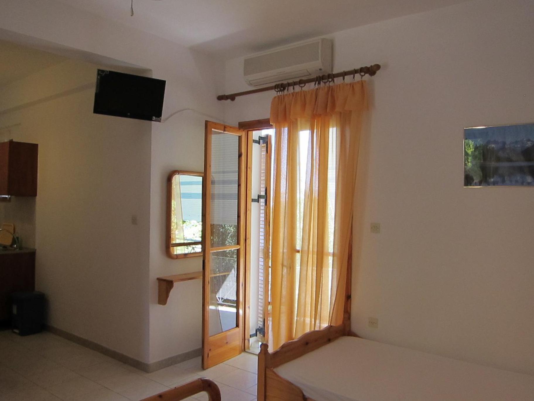 Artolithia Apartments Ríza Zimmer foto
